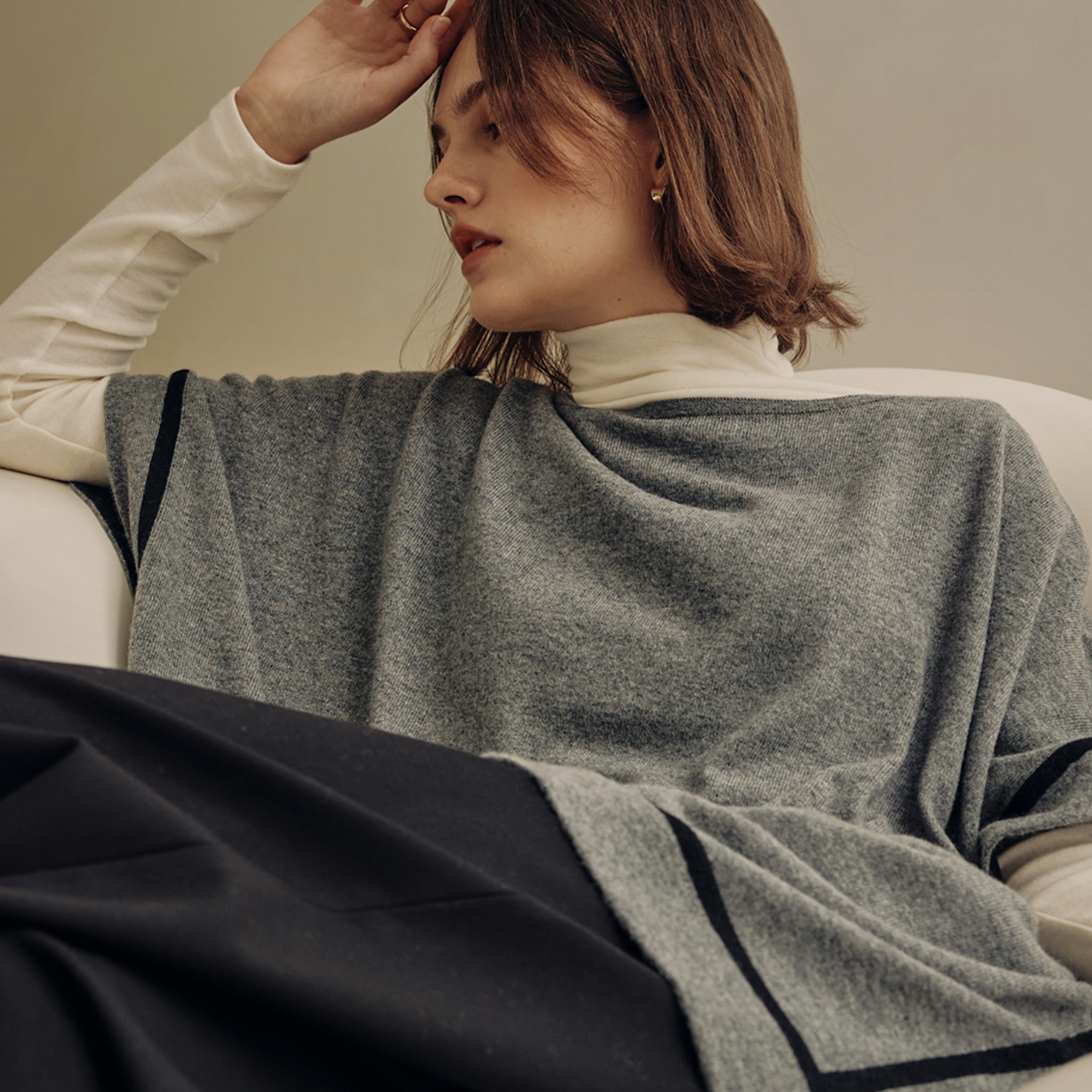 [제로스트릿] 르제로 캐시미어 니트 케이프 LeZERO CASHMERE KNIT CAPE / GRAY - 상세 이미지 3
