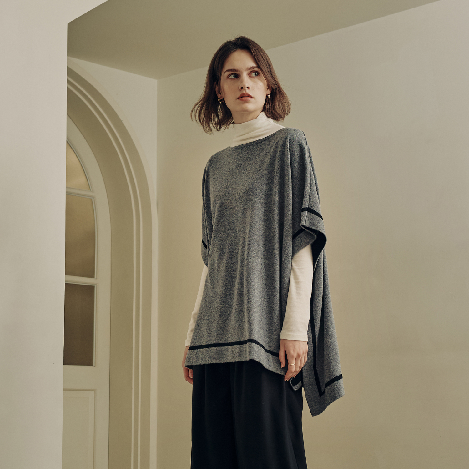 [제로스트릿] 르제로 캐시미어 니트 케이프 LeZERO CASHMERE KNIT CAPE / GRAY