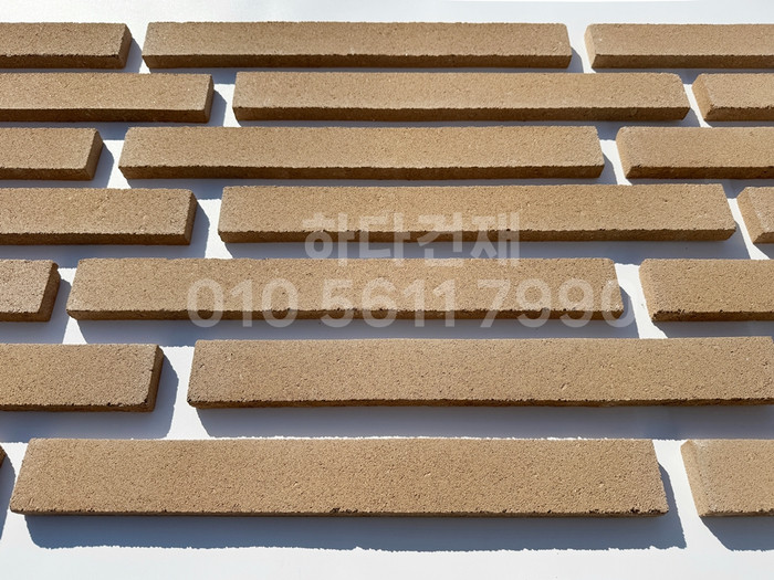 케이 모노타일 국내생산 490x53x19T 베이지 / 하다건재 와이드 롱브릭타일