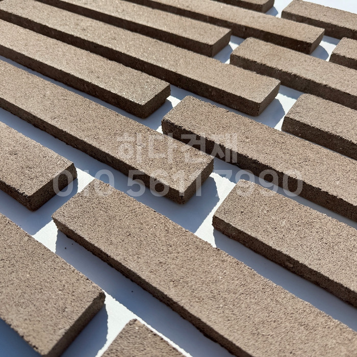 케이 모노타일 국내생산 490x53x19T 브라운 / 하다건재 와이드 롱브릭타일