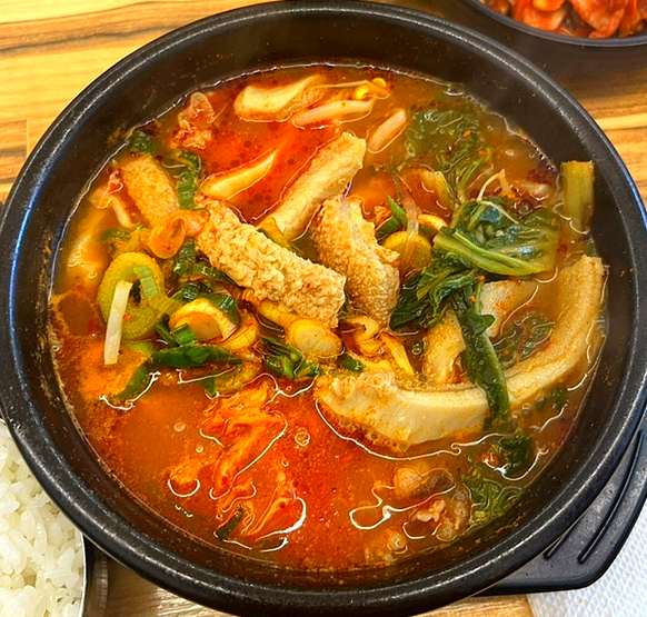 [10/1 대안뉴스]무청 소내장전골 1kg 2인분 / 얼큰한 해장국 소양듬뿍 내장전골 - 상세 이미지 5