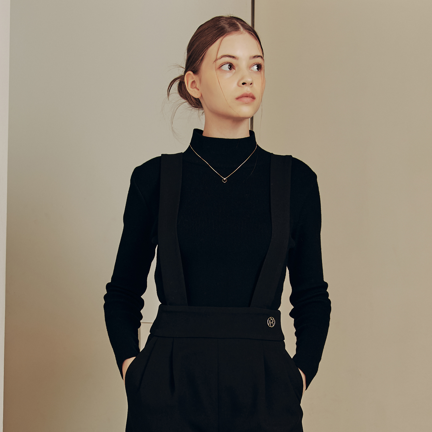 [제로스트릿][2컬러] 하프 폴라 베이직 니트 HALF POLA BASIC KNIT 제품 이미지