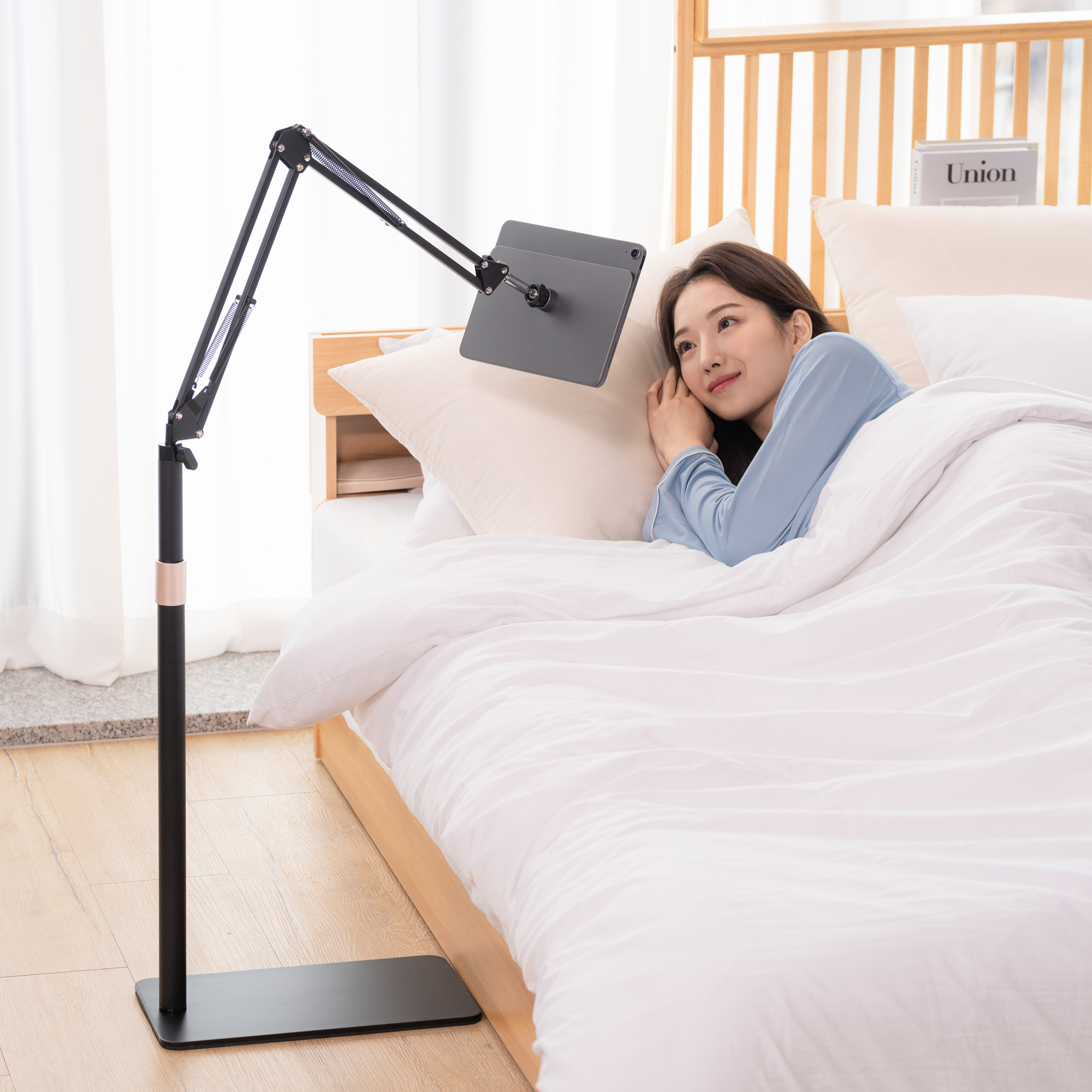 니케 아이패드 마그네틱 거치대 침대 자석 아이패드프로 12.9 맥컴포트