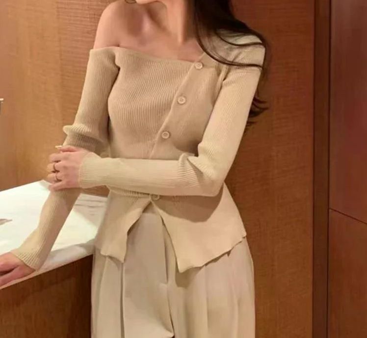 무료반품 여성 우아한 오프 숄더 슬리밍 긴 소매 니트 탑 비스듬한 칼라 디자인 풀오버 우유 - 상세 이미지 4