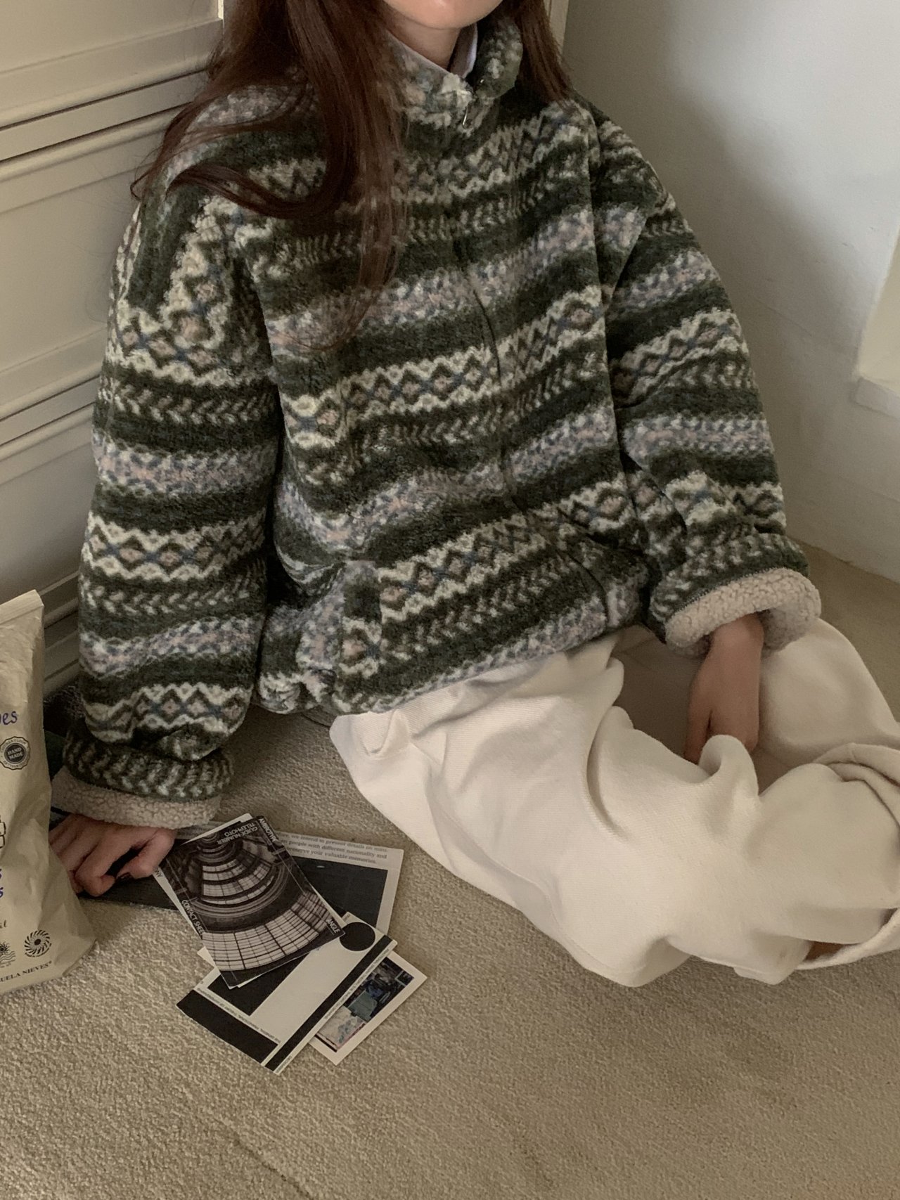 오버무드 여성 양털 안감  눈꽃 두꺼운 후리스 캠핑룩 뽀글이 집업 점퍼 3color - 상품 이미지