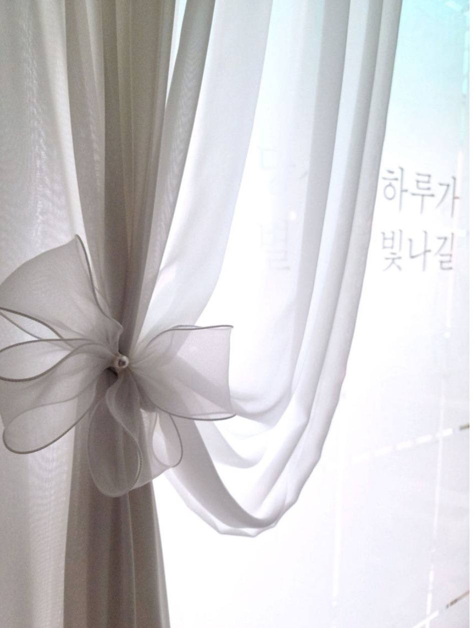 핸드메이드 쉬폰 커튼집게 소형 화이트 꽃 장식 끈 리본 망사 커텐집개 - 상세 이미지 3