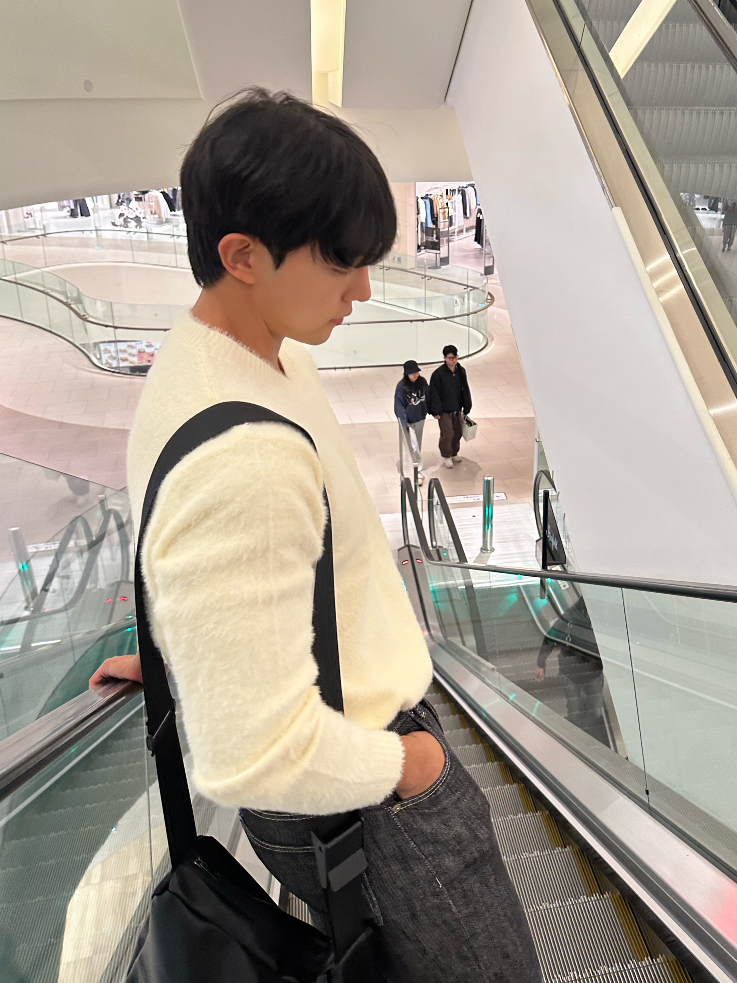 워셔블니트 앙고라 브이넥 니트 이미지 6