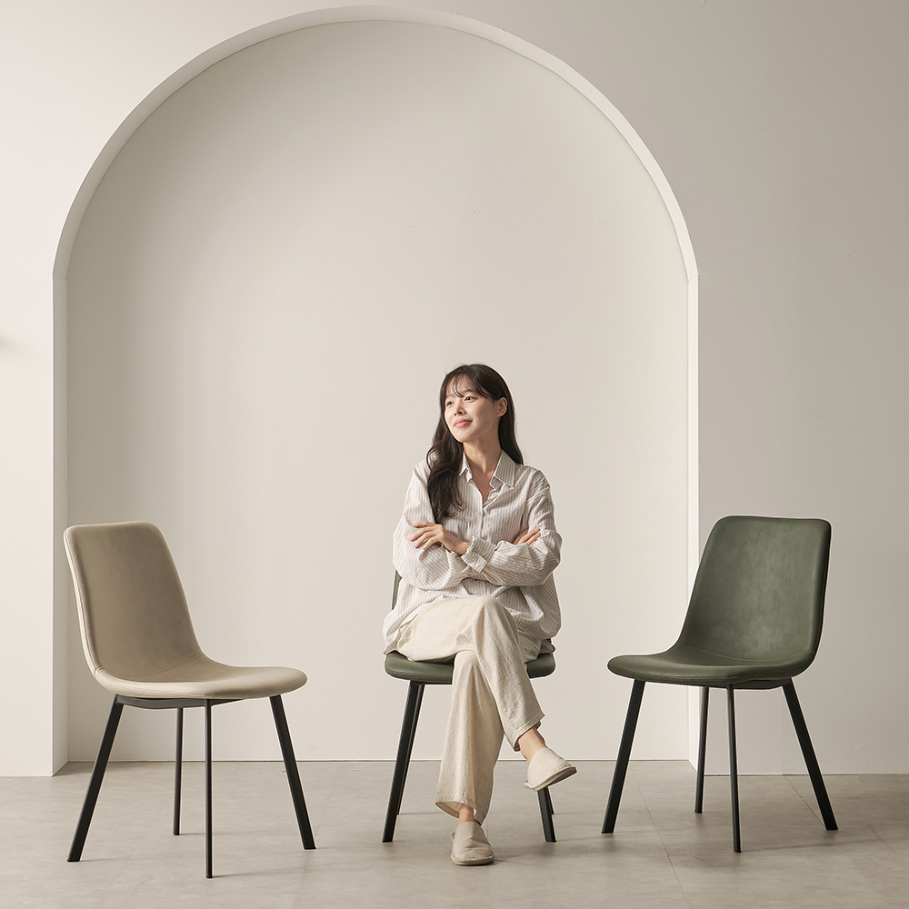 1+1 허쉬 에어레더 패브릭 디자인 체어 인테리어 카페 식탁 의자