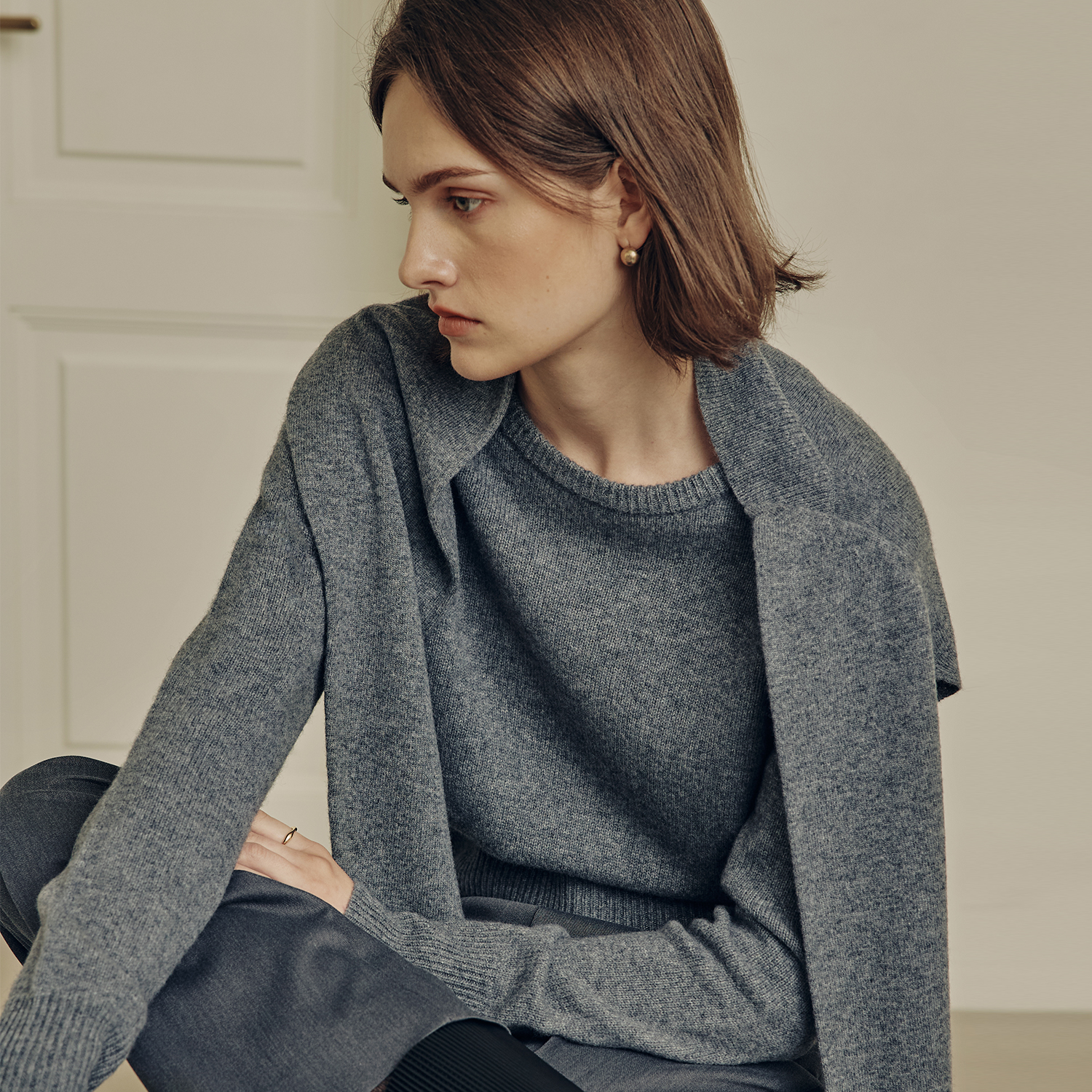 [제로스트릿] 르제로 캐시미어 케이프 니트 세트 LeZERO CASHMERE CAPE KNIT SET / GRAY - 상품 이미지
