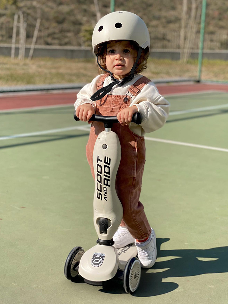 스쿳앤라이드 킥1(애쉬)+헬멧M 세트 유아킥보드 어린이 씽씽카