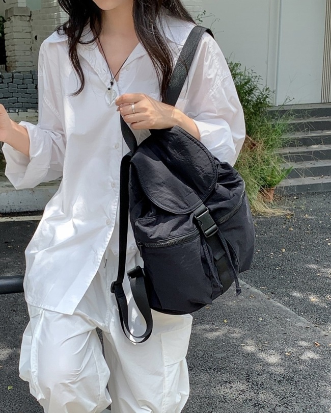 나일론 경량 가벼운 투포켓 버클 백팩 여성 캐쥬얼 여행가방 - 상세 이미지 2