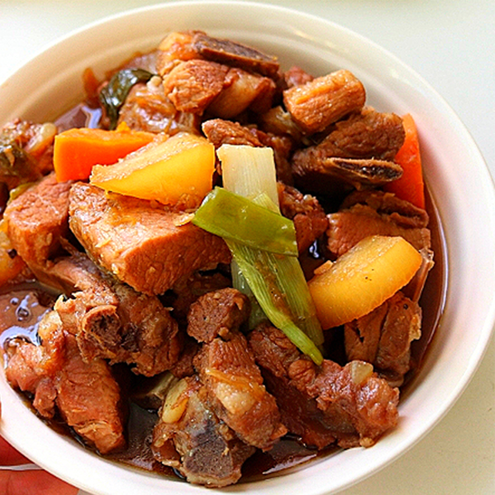 [5분완성]돼지갈비찜 700g 2인분 /간장맛, 매운맛 단호박 고구마 밀떡 포함