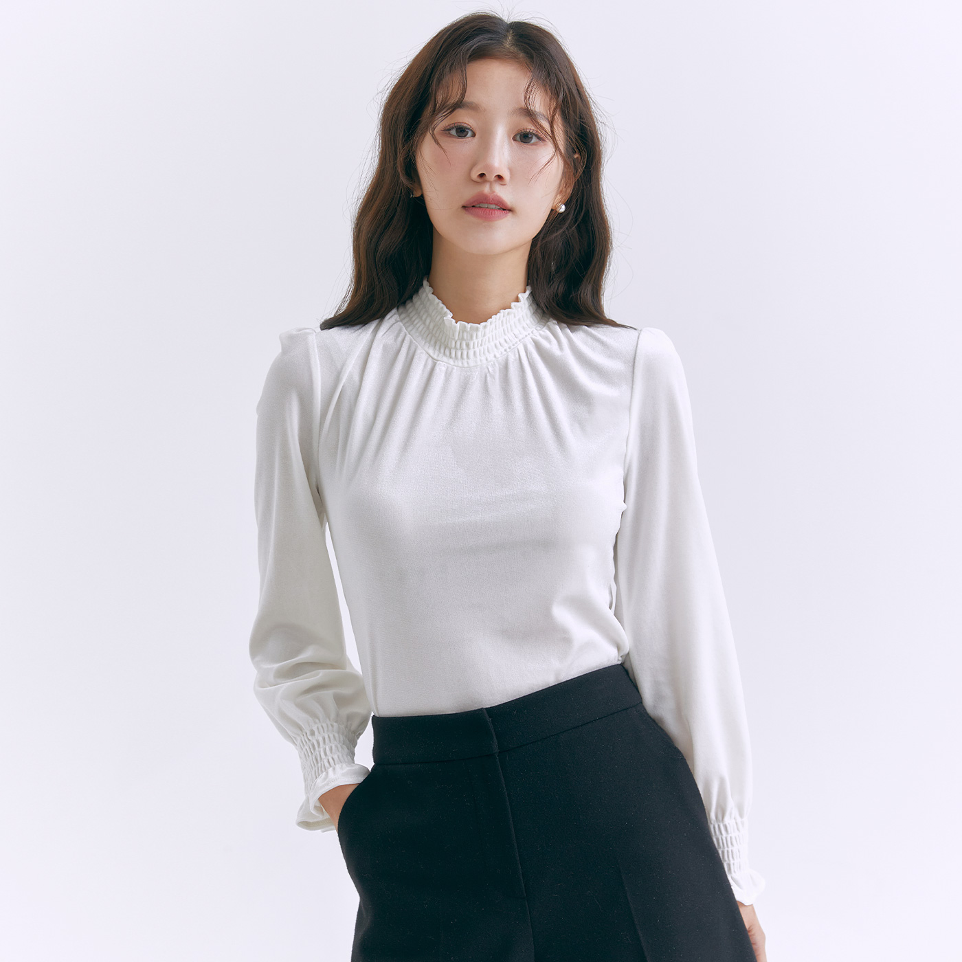 로엠 벨벳 스모킹 티셔츠 RMLWE4CR12 - 메인 이미지