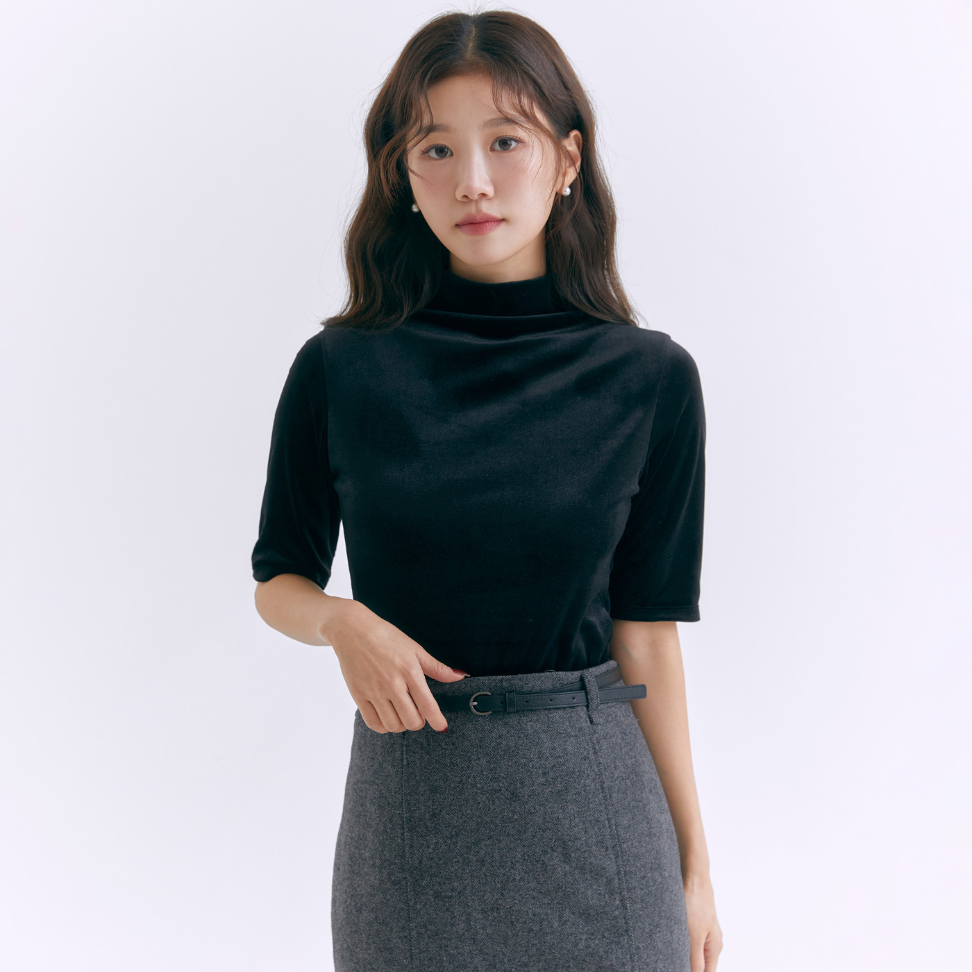 로엠 벨벳 반팔 티셔츠 RMLWE4CR11