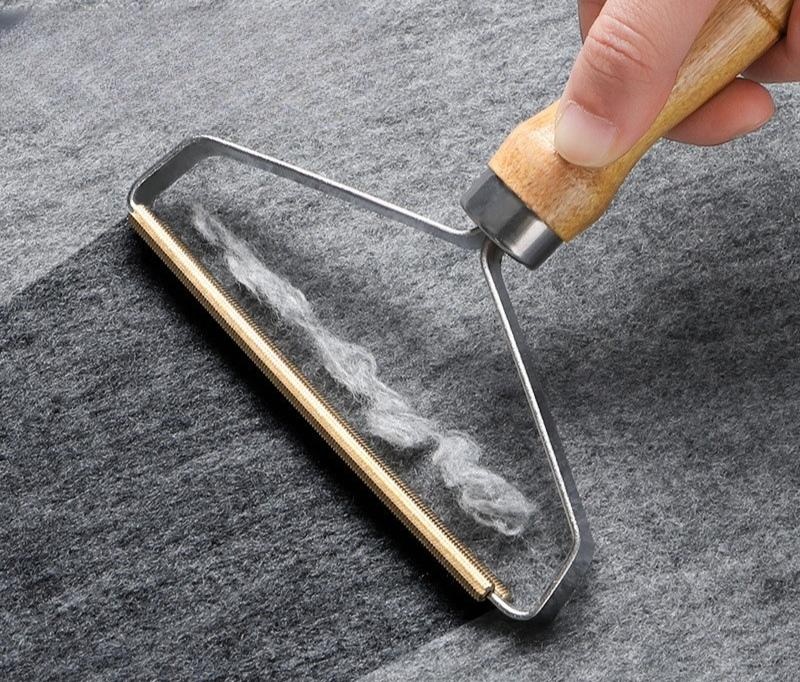 깔끔하게 제거되는 보풀제거기 코트 옷 매트 이불 먼지제거기 먼지제거브러쉬