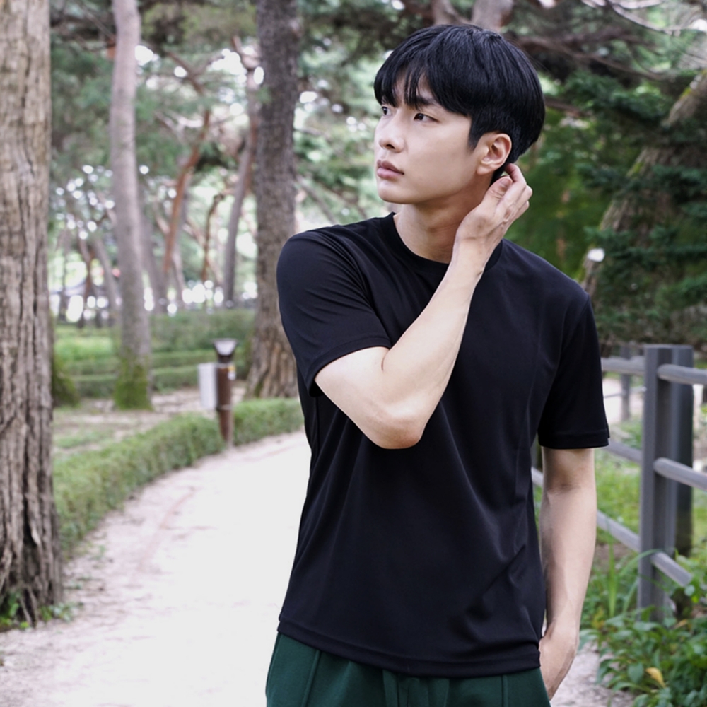 브랜드급 기능성 무지 로카티 반팔 티셔츠 ROKA 쿨티 운동복 블랙 남녀공용 국내생산 - 상품 이미지