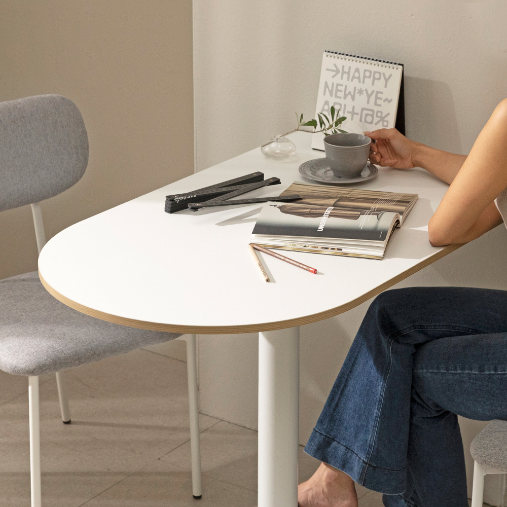 [웰퍼니쳐] 플루이드 반원 카페 테이블 자작엣지 2인용 식탁 800