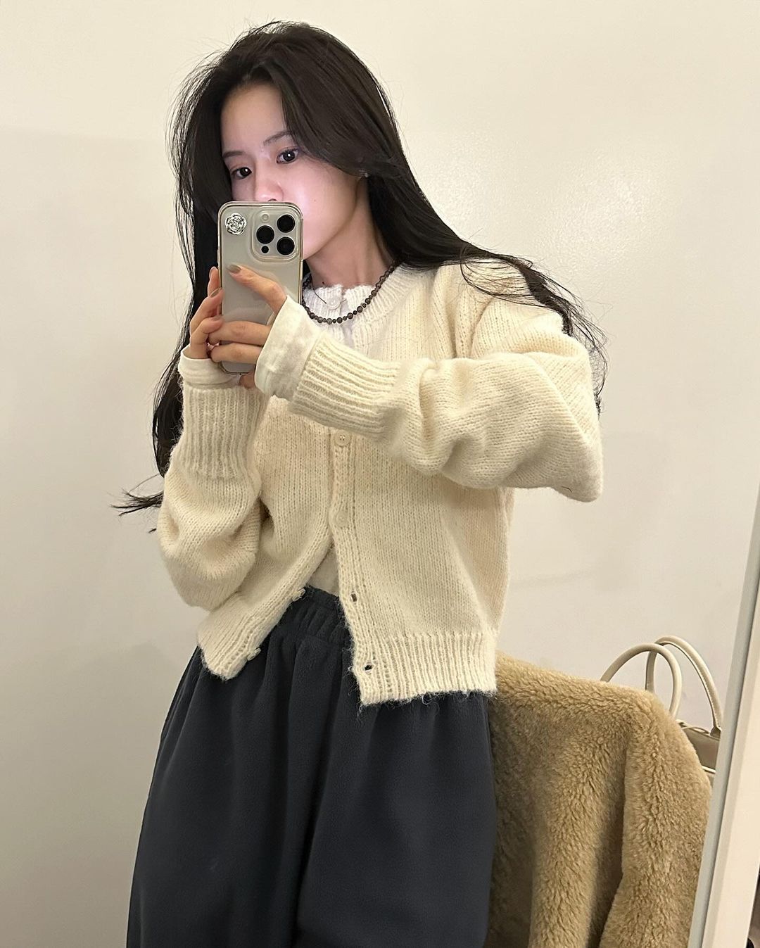 팔디 여성 겨울 레이어드 이너 울 크롭 노카리 가디건 - 상세 이미지 4