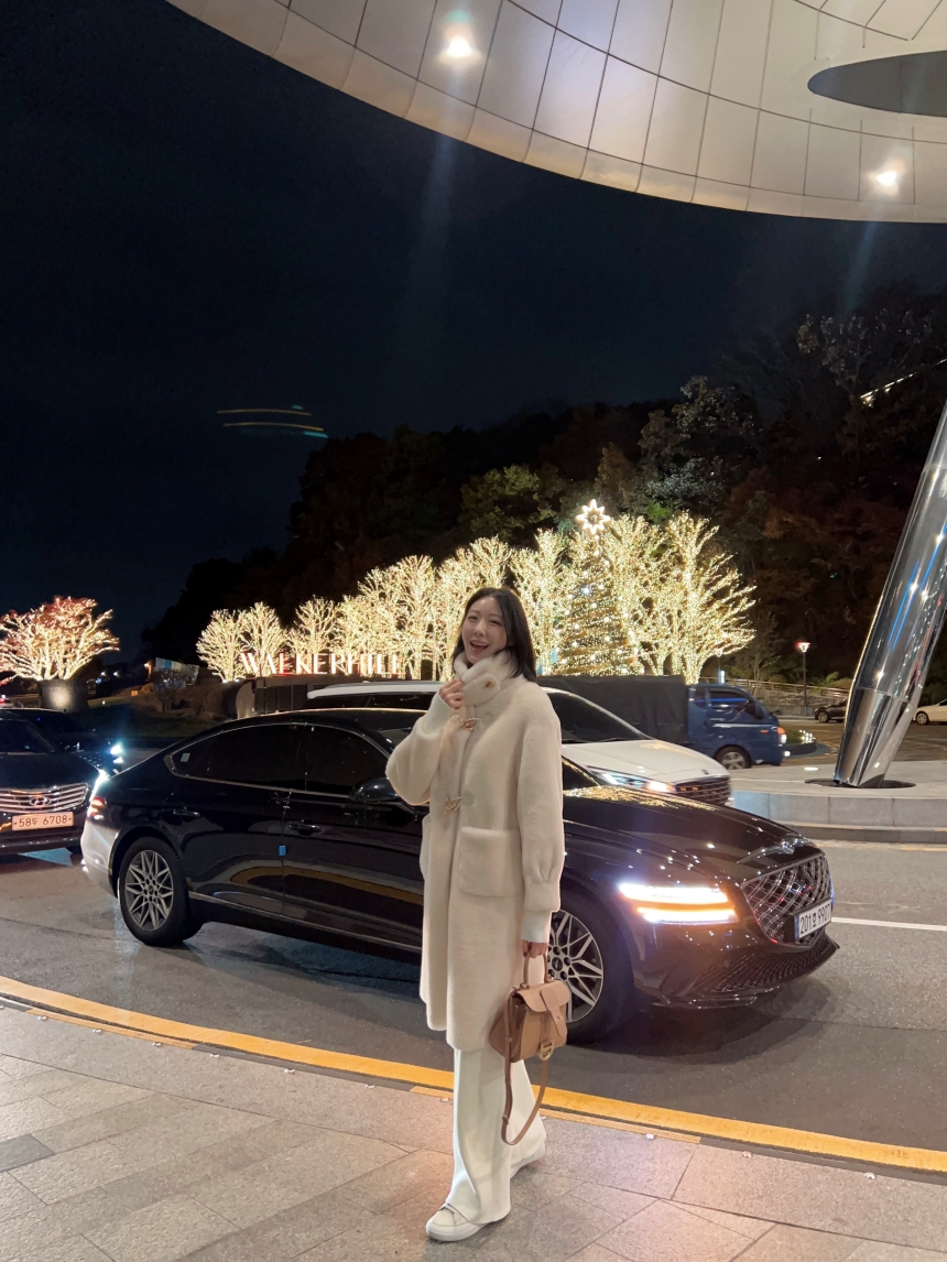 리얼 양모 시어링 / 따뜻한 골드 더플 버튼 하이넥 롱 무스탕 코트 2col 상세 이미지 55