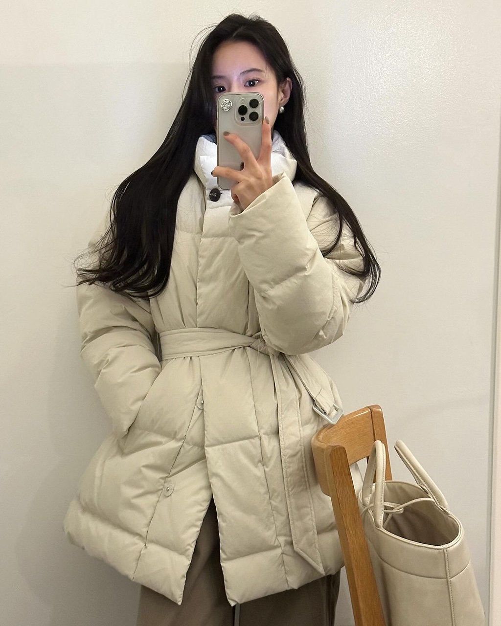 에트핏 겨울 여성 루즈릿 오버핏 터틀넥 덕다운 벨트 하프 패딩 - 상품 이미지