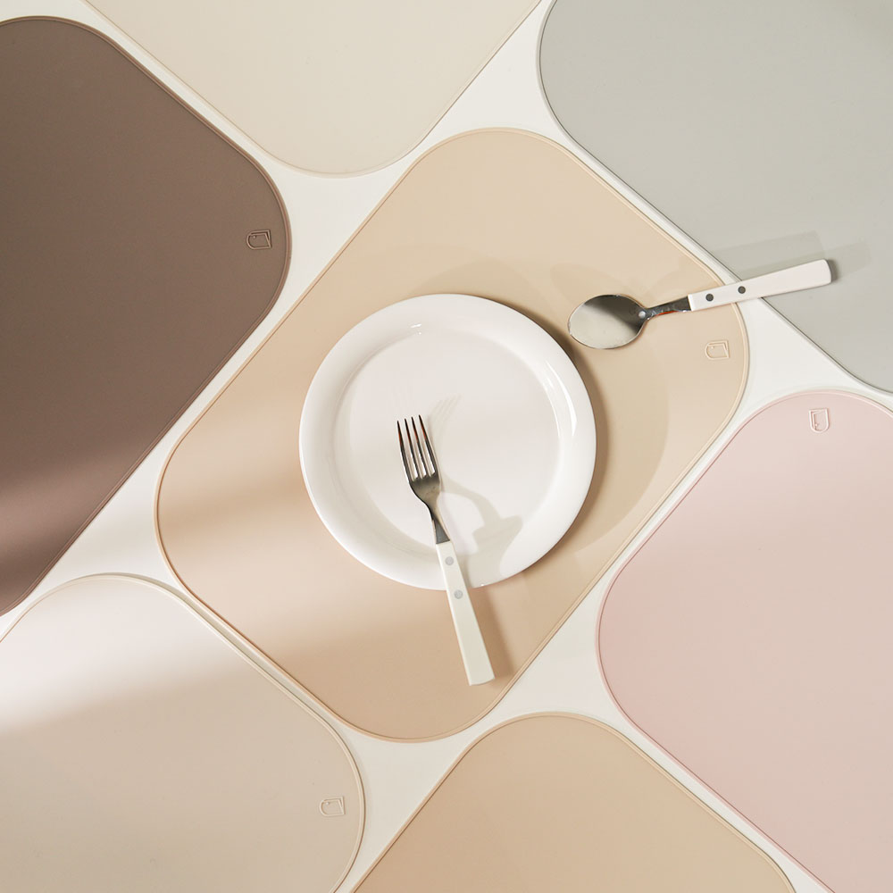 하루의공간 라운드 실리콘 방수 식탁 매트 테이블 식탁보 패드