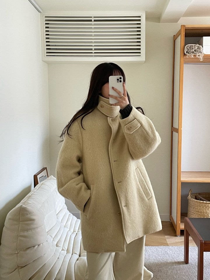 에이미그레이스 헤어리 알파카 코트 하이넥 누빔 하프 울 자켓 2color 상세 이미지 7
