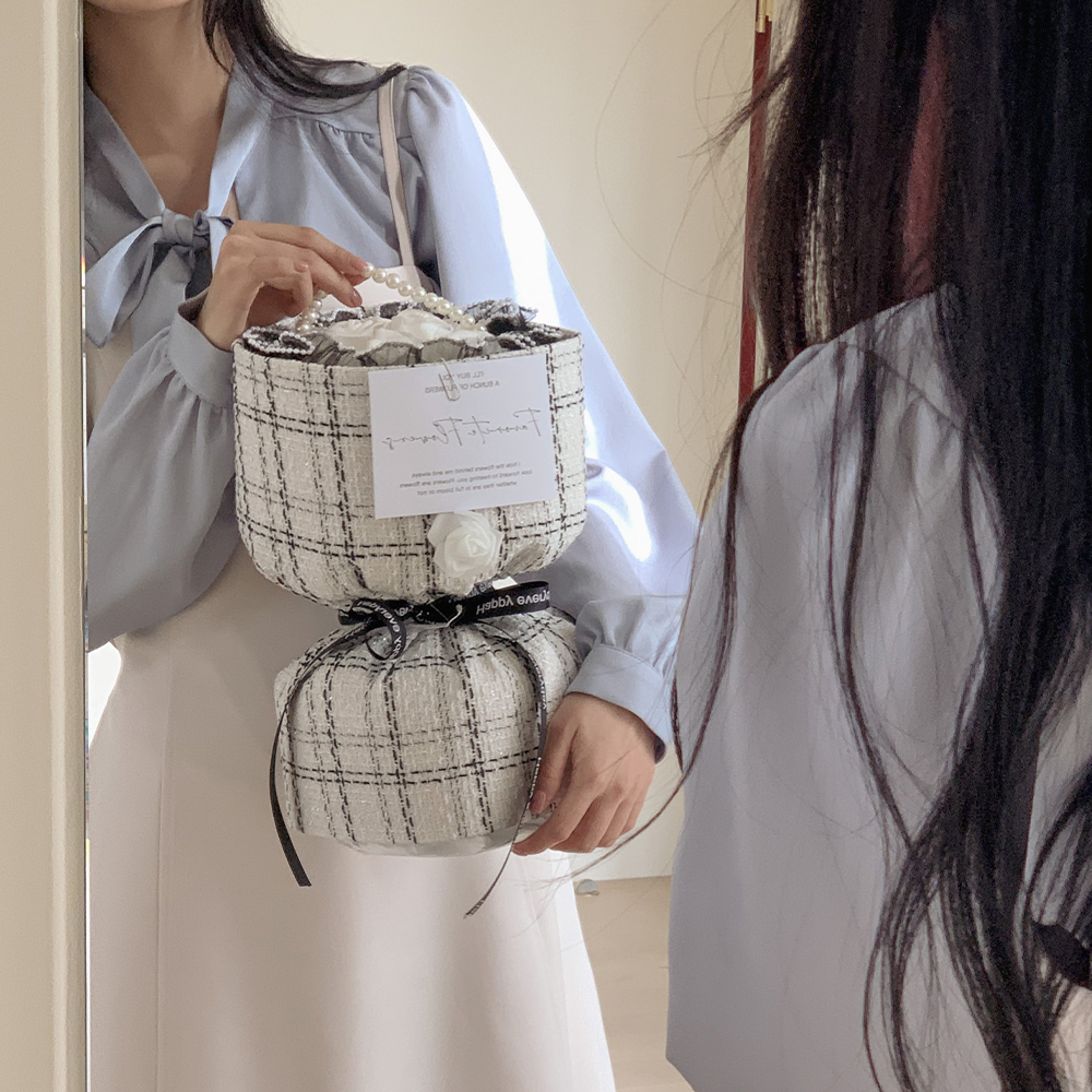 꽃다발 드라이플라워 로즈데이 프리저브드플라워 장미 화이트&블랙 포장 쇼핑백포함 이미지 6