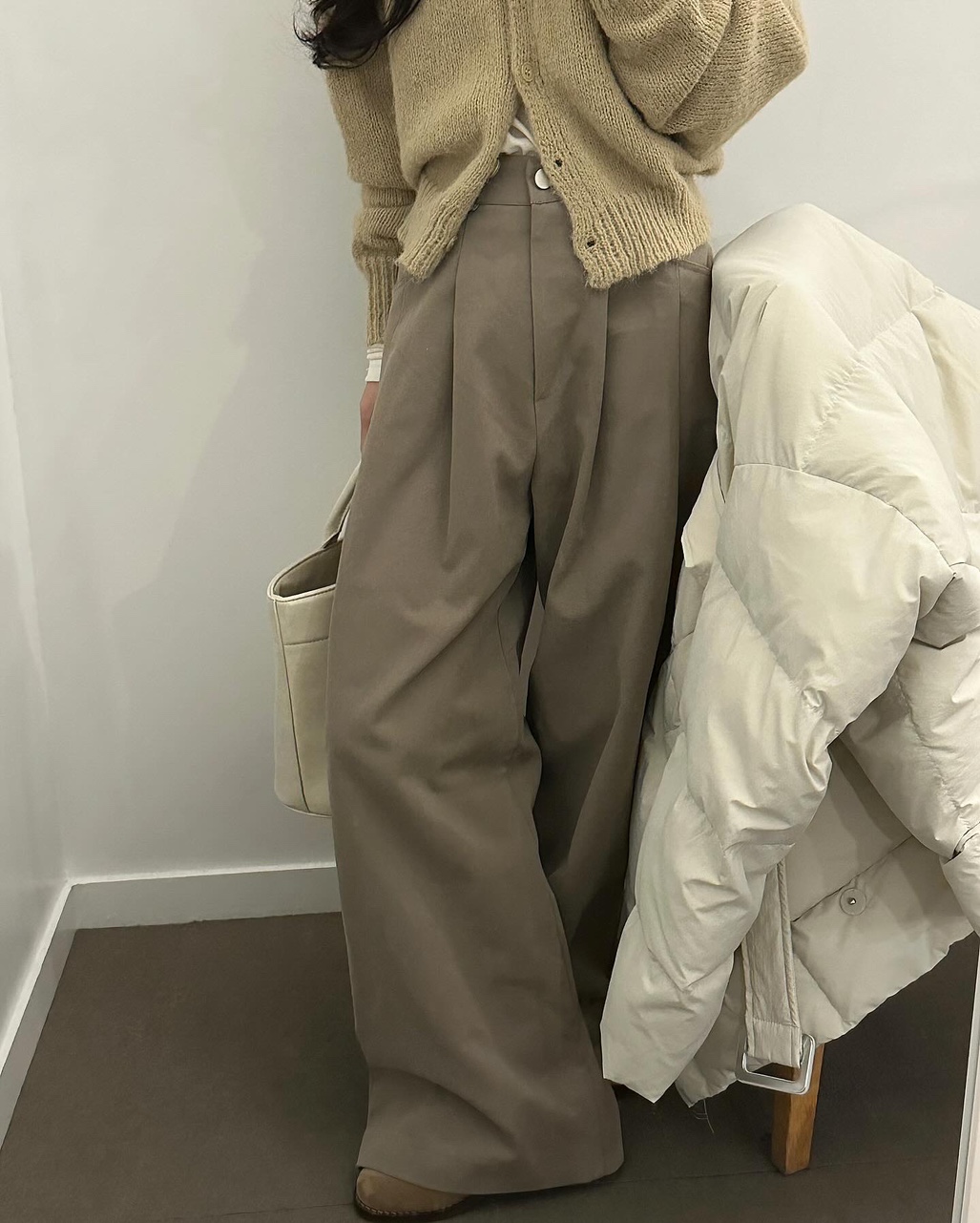 마린 겨울 여성 피치면 기모 핀턱 롱 와이드 팬츠 - 상품 이미지