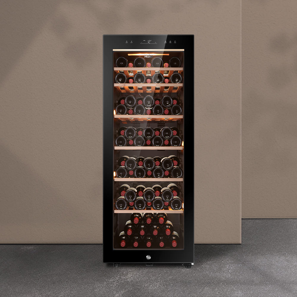 하이얼 와인셀러 84병 모델
