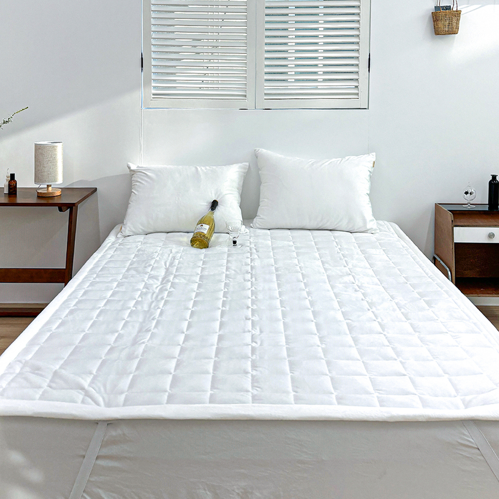 포근한 윈터테일 겨울 밍크 극세사 고정밴딩 침대패드 스노우 폭스, SS(슈퍼싱글)