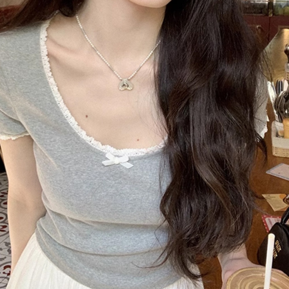 언니네산지직송 1회 안은진 티셔츠 반팔 U넥 리본 의상 옷 패션 - 메인 이미지