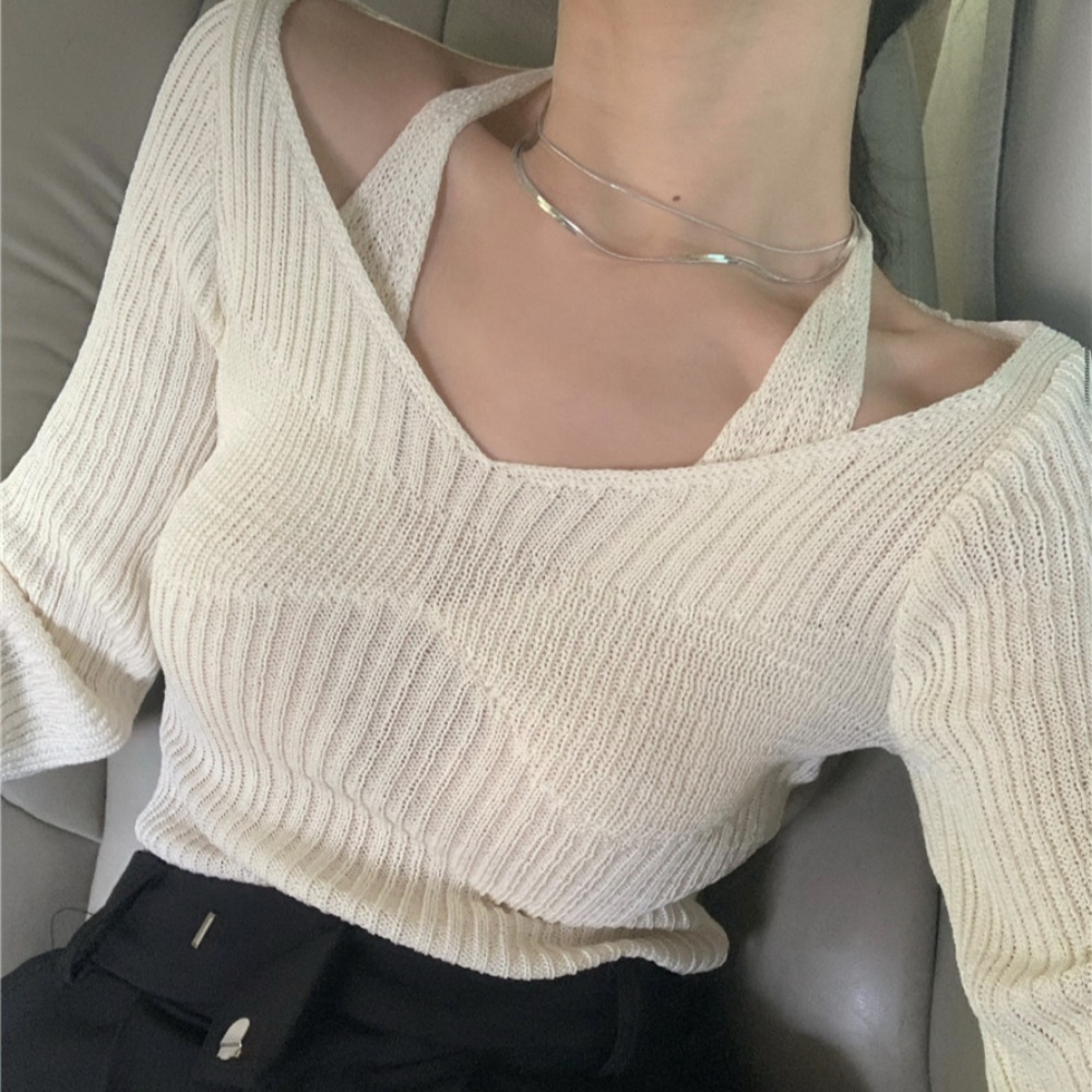 놀라운 토요일 322회 태연 니트 홀터넥 섹시한 어깨 트임 의상 옷 패션 - 메인 이미지