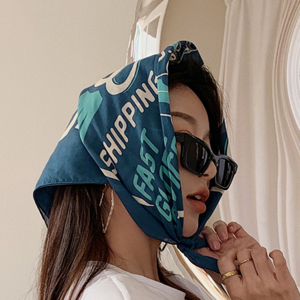 두건 패션 쿨 삼각 페이즐리 예쁜 여름 반다나 여자 - 메인 이미지