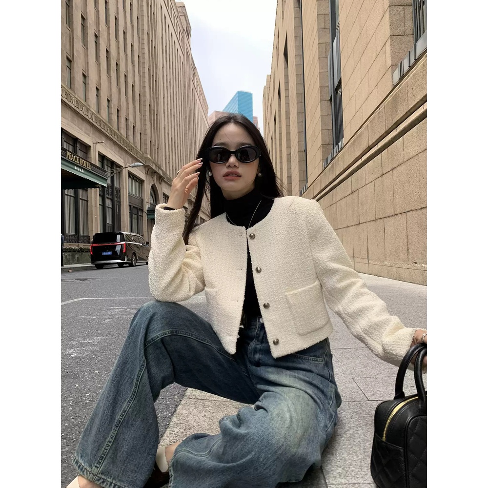 조립식 가족 12화 정채연 자켓 화이트 윤주원 라운드넥 데일리 의상 옷 패션 - 상세 이미지 2