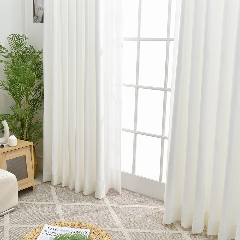 아라크네 아일렛형 린넨룩 화이트 암막커튼 엘리스 135x170 거실 안방