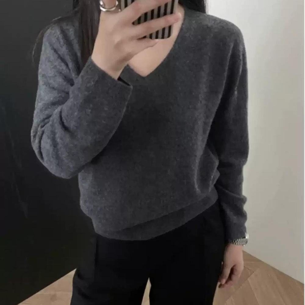 유퀴즈 온더블록 271화 고현정 니트 스웨터 V넥 루즈핏 의상 옷 패션 - 상품 이미지