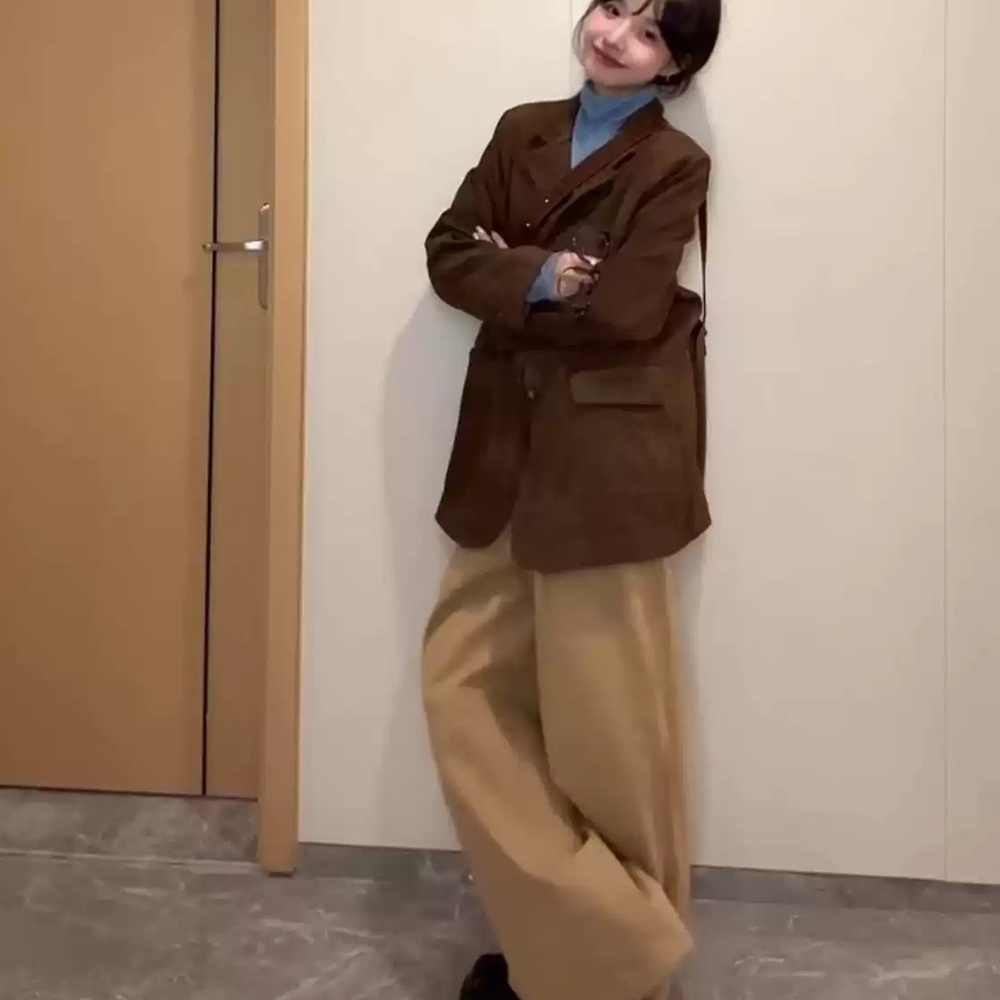 다리미 패밀리 18화 금새록 자켓 브라운 이다림 스웨이드 가을 의상 옷 패션 - 메인 이미지