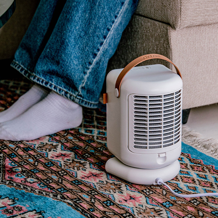 크레모아 미니힛 온풍기 캠핑 사무실 전기 미니히터 소형 탁상용 PMFH-H200AOM