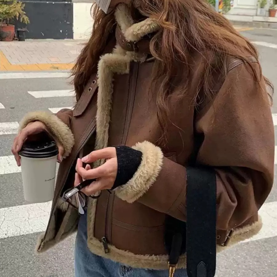 임지연 무스탕 점퍼 공항패션 양모 데일리 의상 옷 패션 - 상품 이미지