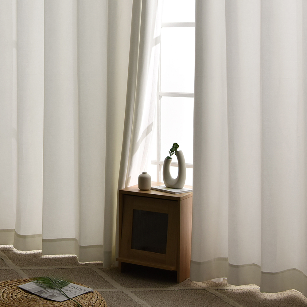 아라크네 아일렛형 린넨룩 화이트 암막커튼 엘리스 135x170 거실 안방