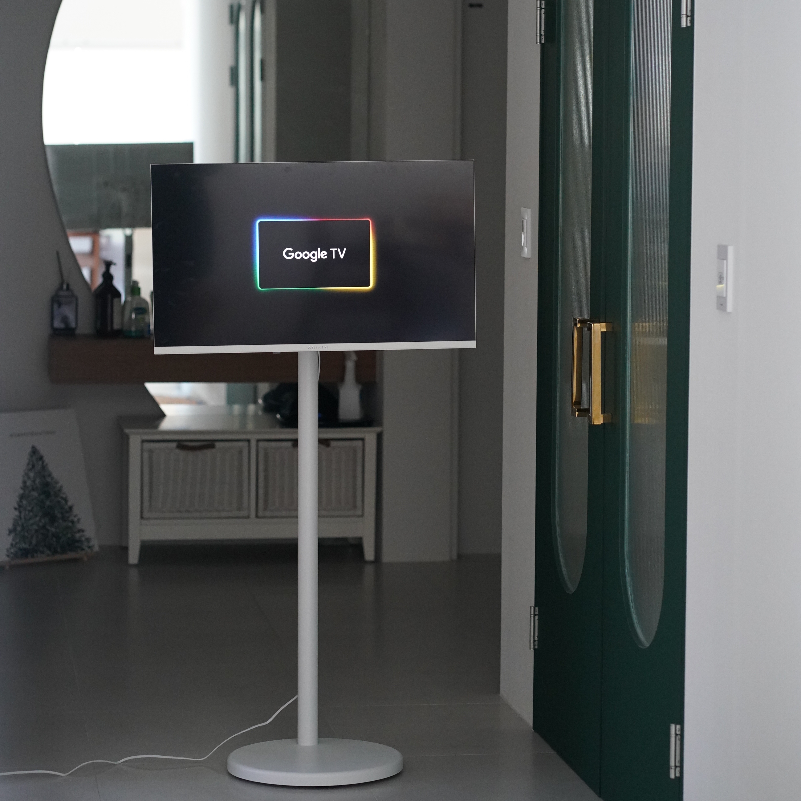 와이드무빙뷰 화이트에디션 삼탠바이미 셋트 81cm(32인치) HD 스마트 이동식 TV 중소바이미 삼텐바이미 V1 셀프설치가능 상세 이미지 4