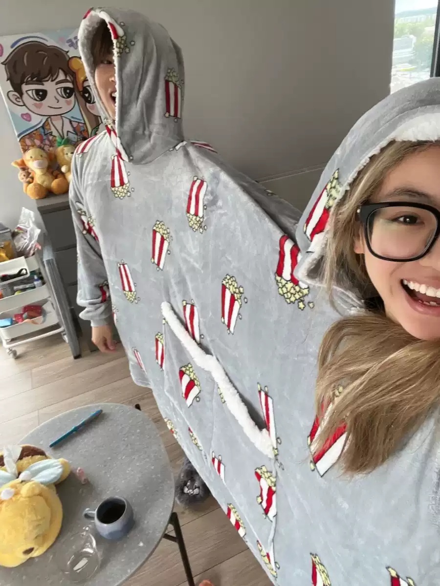 팝콘커플잠옷 담요 모자달린 붙어있는 겨울 재밌는 더블 홈웨어 후드 수면잠옷 - 상세 이미지 3