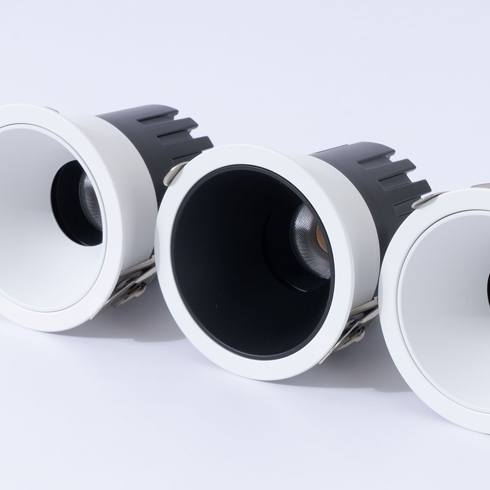 LED COB 타공 75mm(3인치) 다운라이트 8W 델핀 화이트 주광색 6000K 플리커프리 - 상세 이미지 3