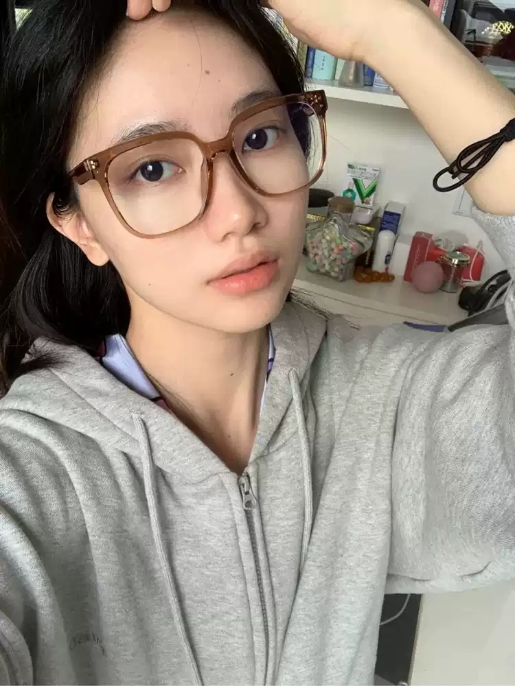 사랑은 외나무다리에서 2화 정유미 안경테 아이웨어 윤지원 데일리 무도수 의상 옷 패션 - 상세 이미지 2