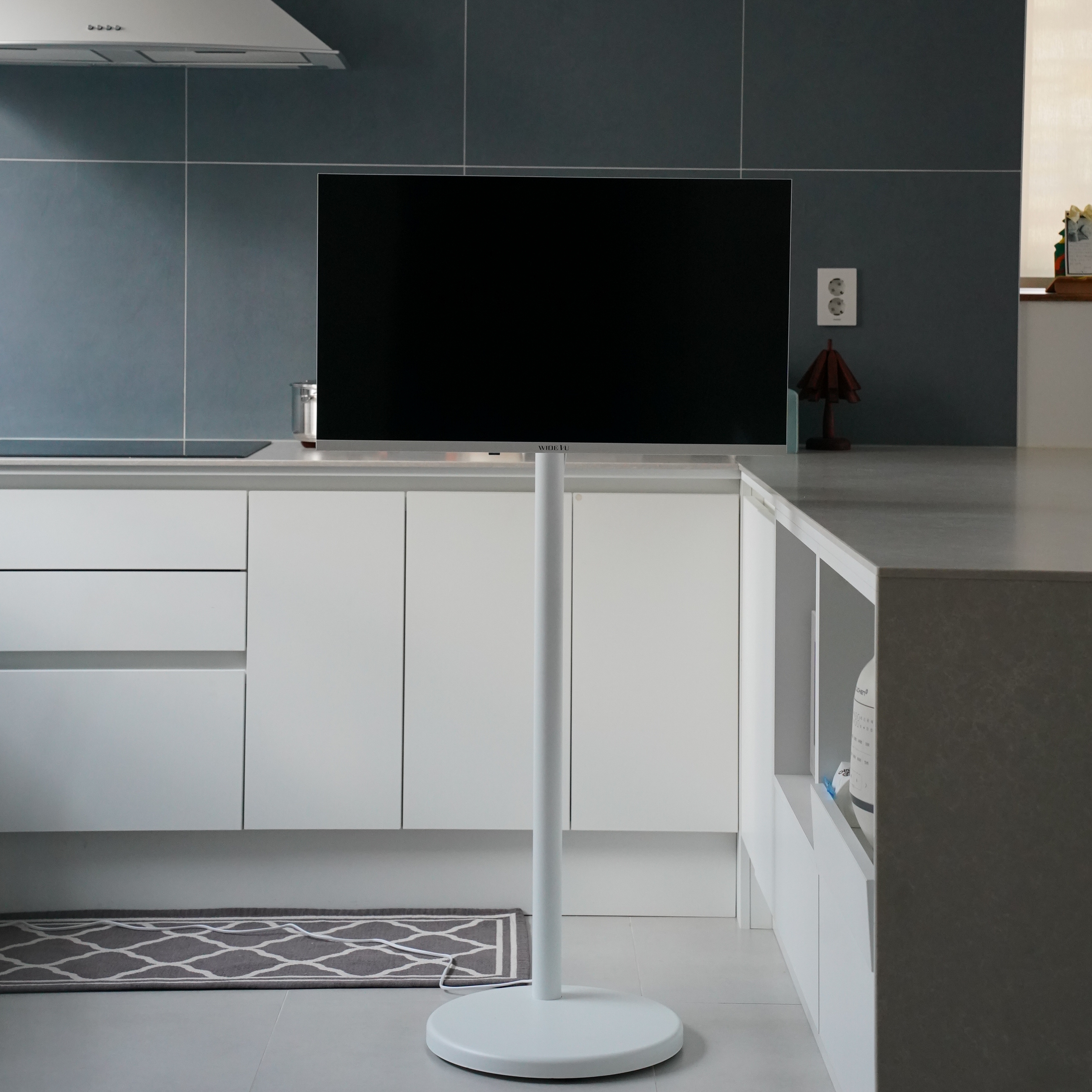 와이드무빙뷰 화이트에디션 삼탠바이미 셋트 QLED 81cm(32인치) FHD 스마트 이동식 TV 중소바이미 삼텐바이미 V1