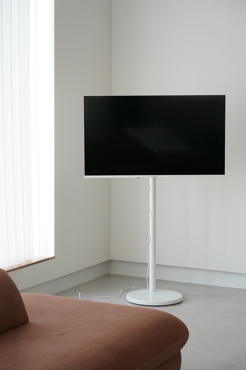 와이드무빙뷰 화이트에디션 삼탠바이미 셋트 109cm(43인치) UHD 4K 스마트 이동식 TV 중소바이미 V1 사진 5