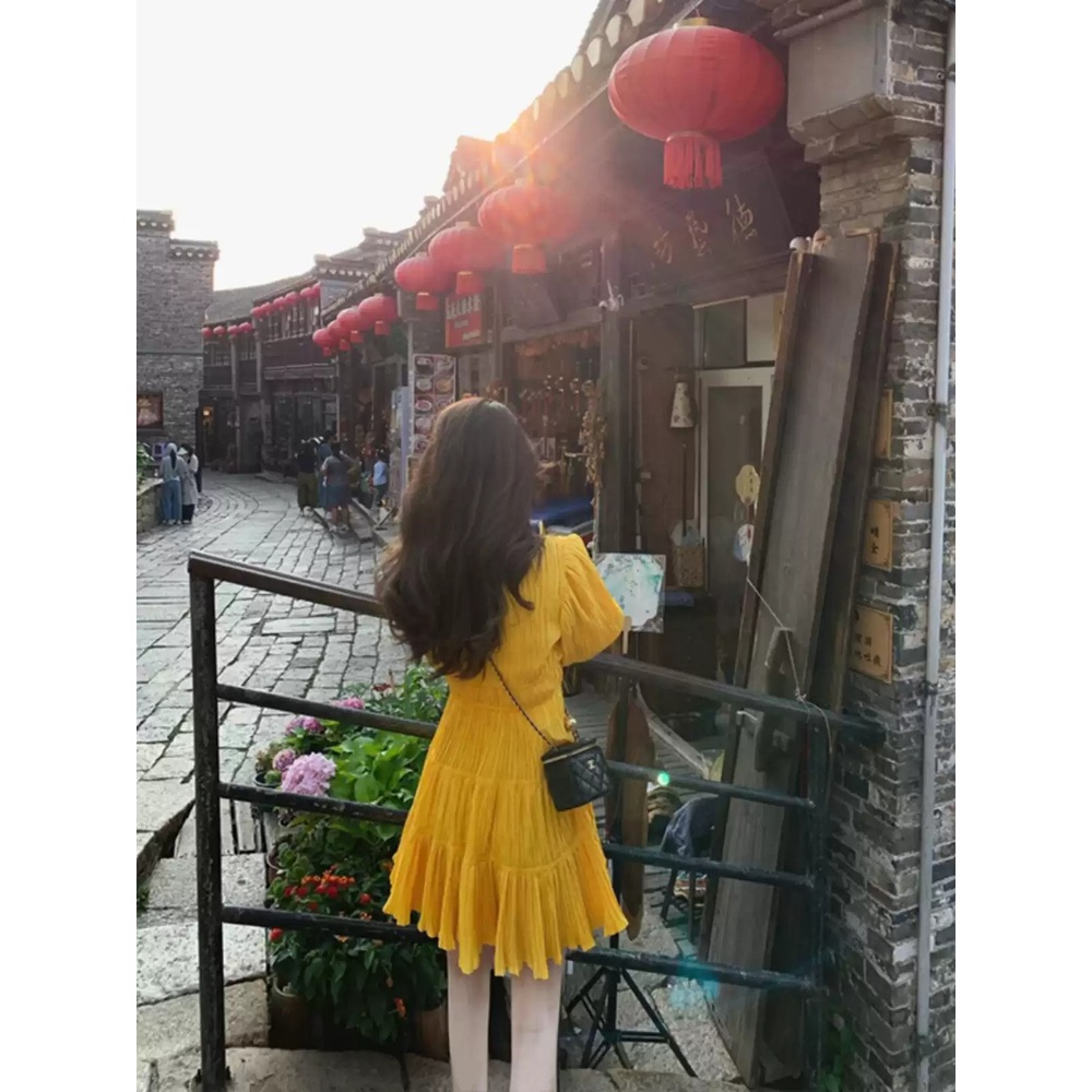 열혈사제2 1화 이하늬 원피스 옐로우 브이넥 플리츠 의상 옷 패션 - 상세 이미지 3
