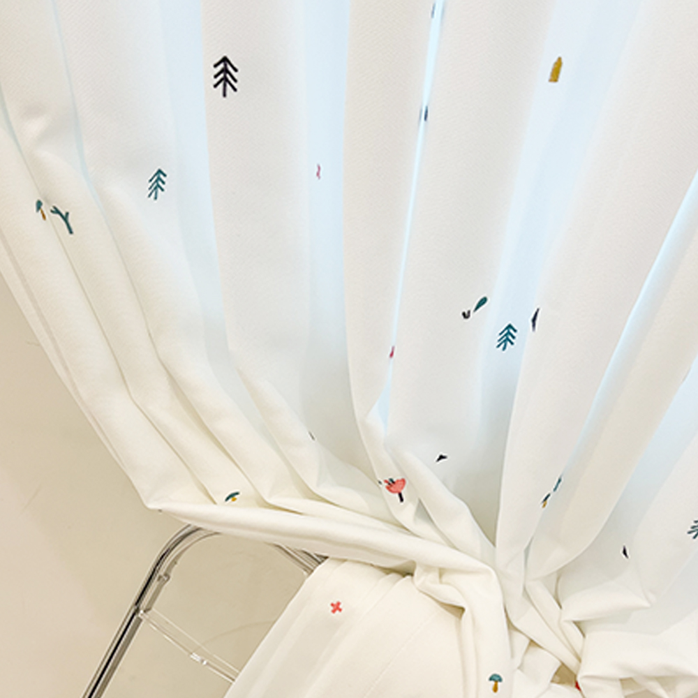 밀스 조이 아이방자수 형상기억 화이트암막커튼 평주름140X170