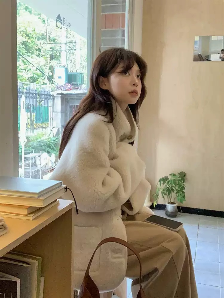 용감무쌍 용수정 123화 엄현경 자켓 화이트 용수정 스웨이드 두꺼운 의상 옷 패션 - 상세 이미지 3