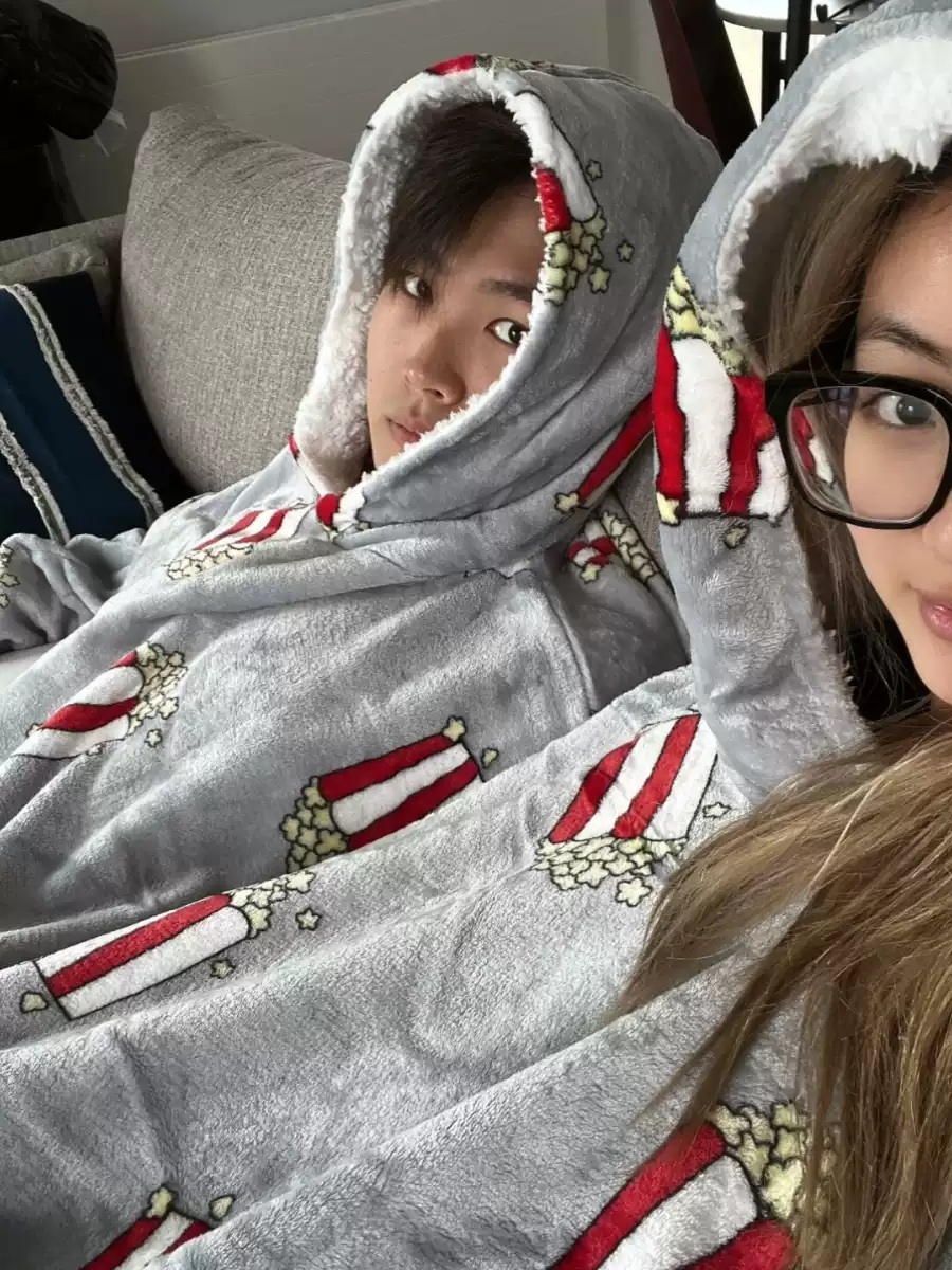 팝콘커플잠옷 담요 모자달린 붙어있는 겨울 재밌는 더블 홈웨어 후드 수면잠옷 - 상세 이미지 2